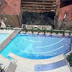 Book Santos - Unlimited 2111 Vista Mar